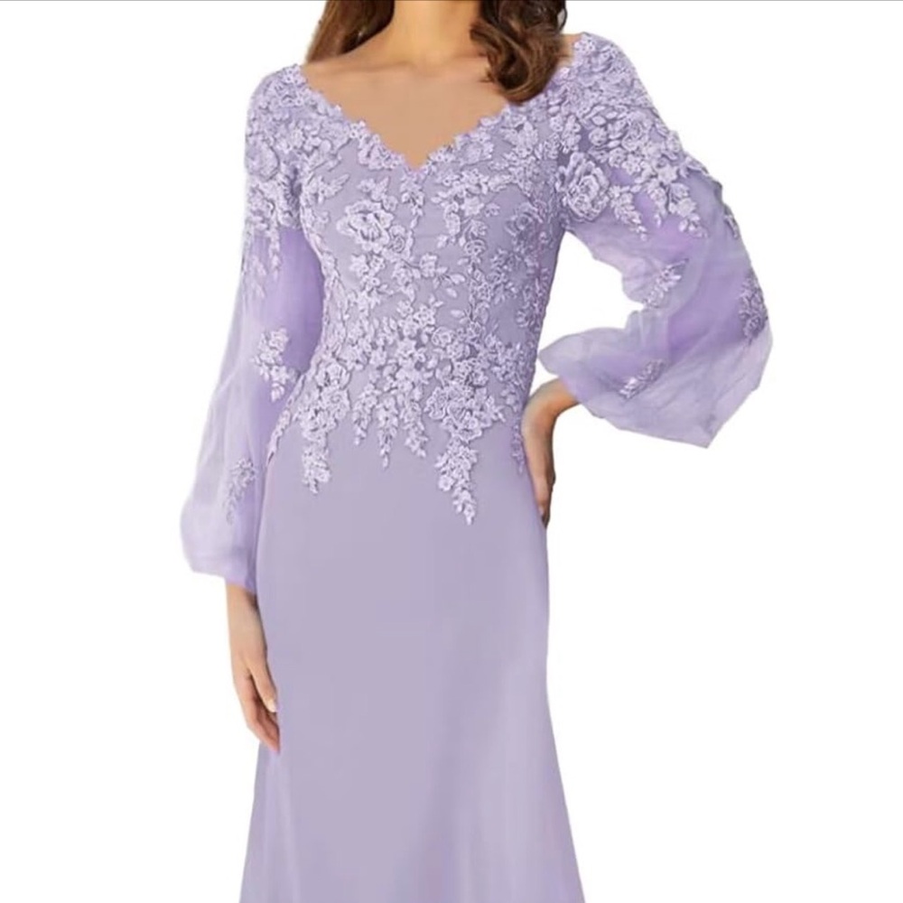 Chic Lilac Floral Long Sleeve Dress